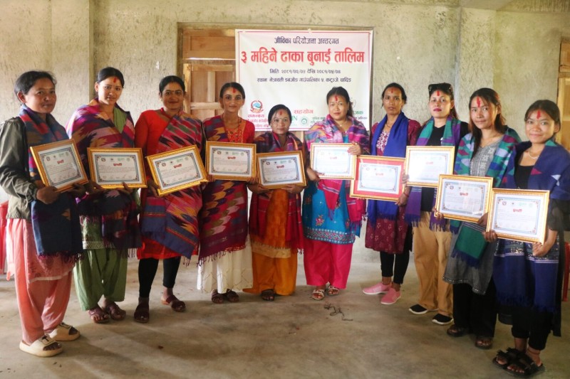 Three Month Dhaka Weaving Training Completed